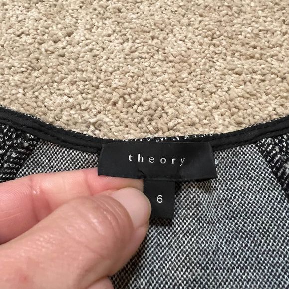 Women’s Theory  Long Sleeve Zip-UP Dress Size 6 - Picture 3 of 8